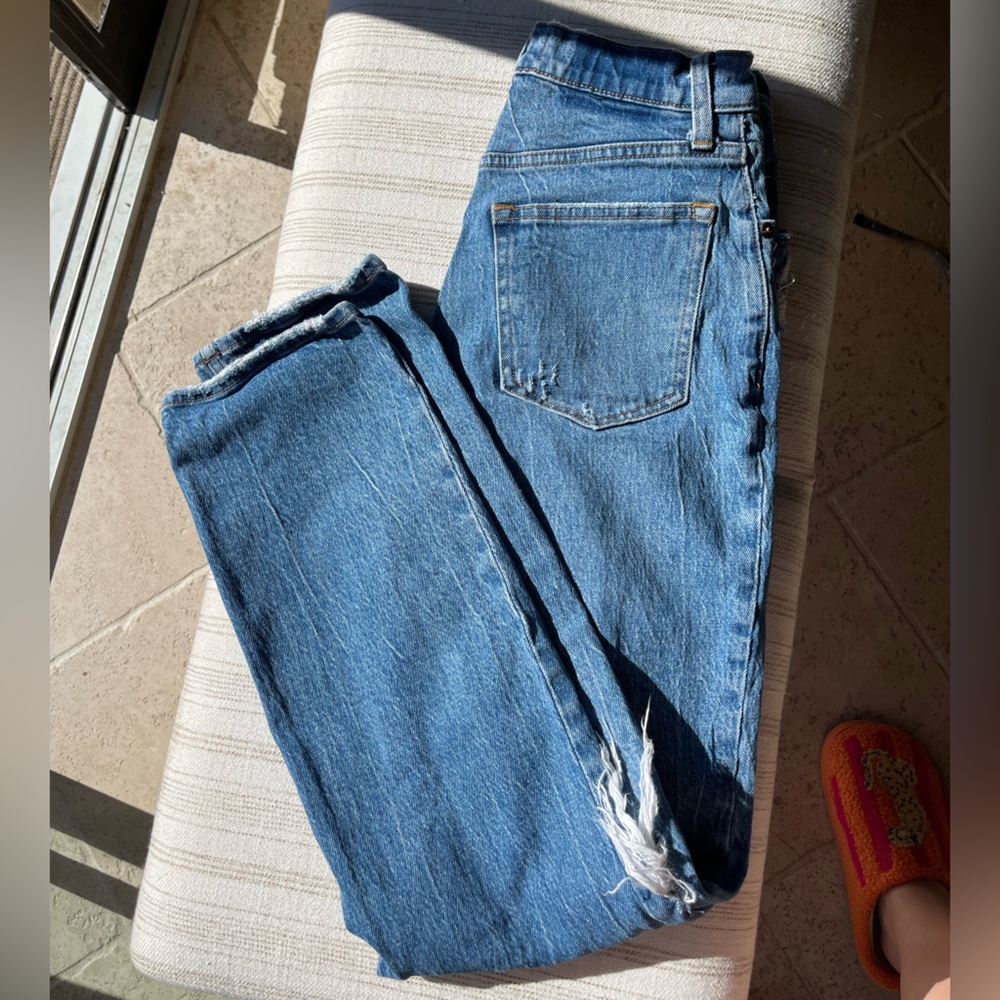Abercrombie & Fitch The ‘90s Straight Ultra High Rise Curve Love